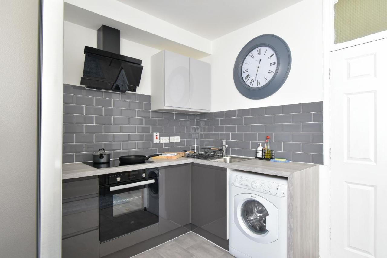 Luxury Spacious 2 Bed Apartment Shilton  Экстерьер фото