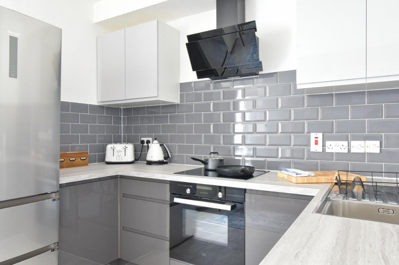 Luxury Spacious 2 Bed Apartment Shilton  Экстерьер фото